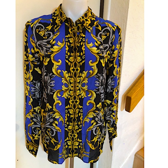 Alice and Olivia Willa Printed Silk Placket Top - Picture 8 of 12